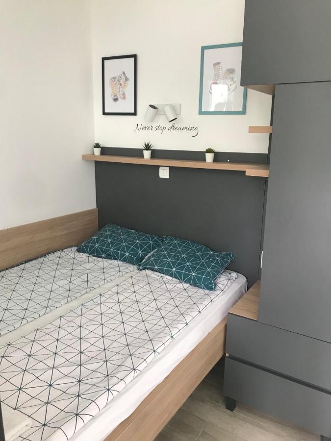 Home Apartment Luna 1 Skopje Ngoại thất bức ảnh