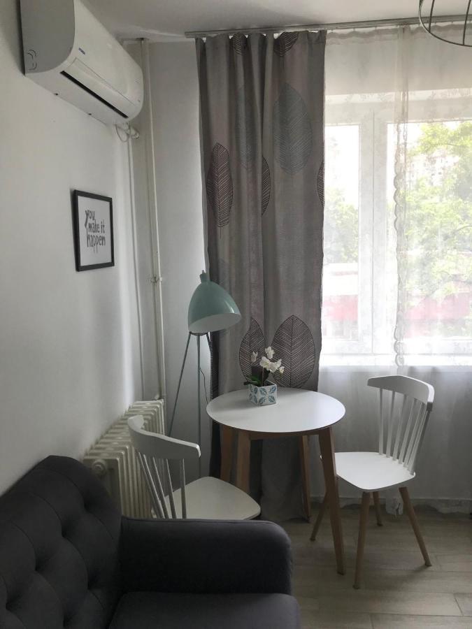 Home Apartment Luna 1 Skopje Ngoại thất bức ảnh