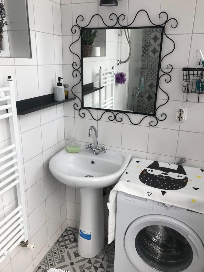Home Apartment Luna 1 Skopje Ngoại thất bức ảnh
